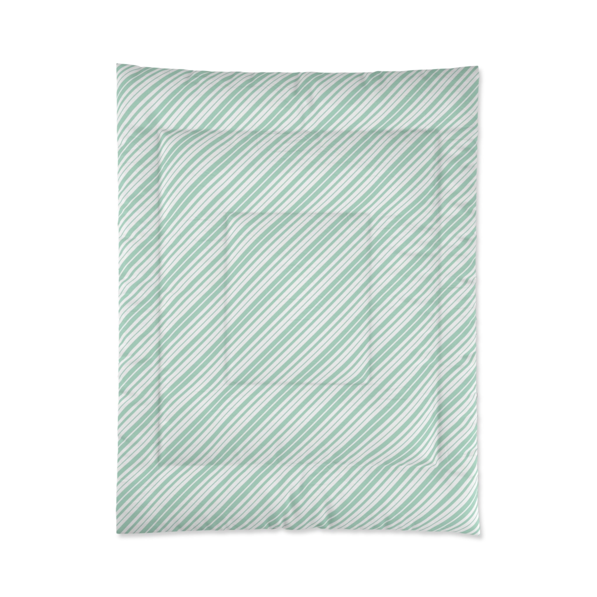 Striped Comforter - Cozy Green Bedding for a Relaxing Bedroom