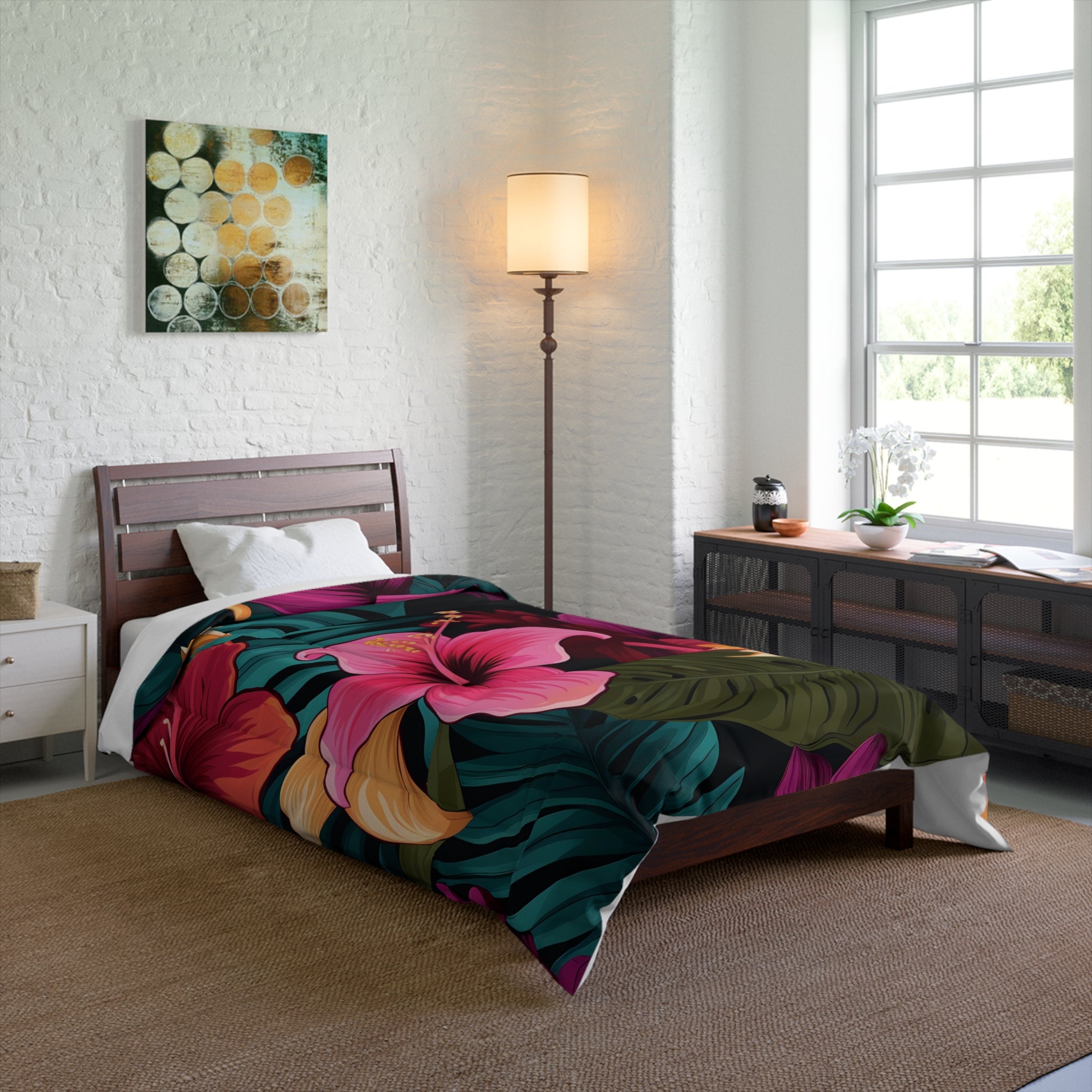 Tropical Floral Comforter - Vibrant Bedding for a Cozy Escape